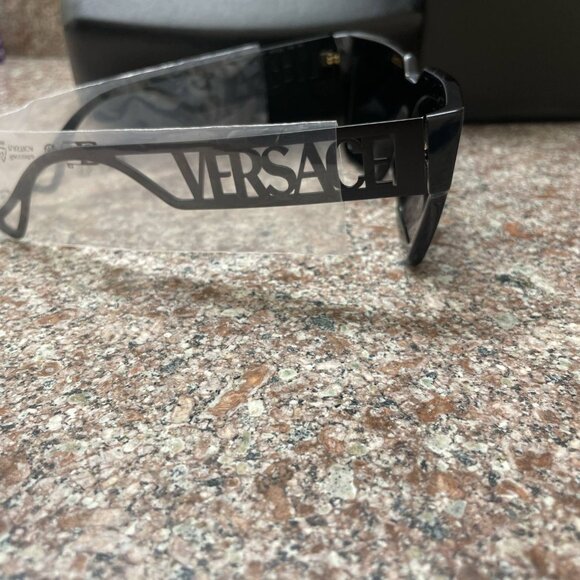 (UNISEX) VERSACE SUNGLASSES WITH SIDE LOGO - Picture 7 of 12